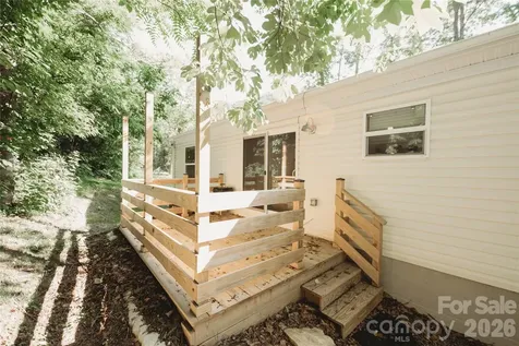 17 Hickory Acres Road Hendersonville NC 28792