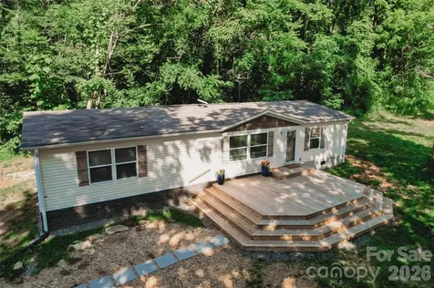 17 Hickory Acres Road Hendersonville NC 28792
