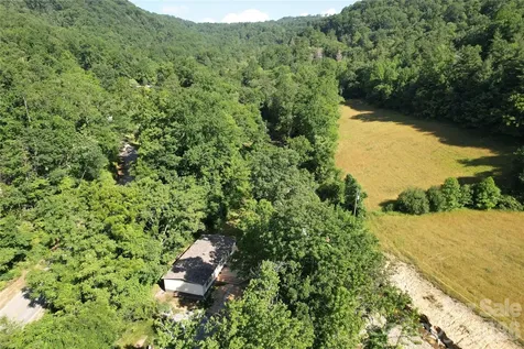 17 Hickory Acres Road Hendersonville NC 28792