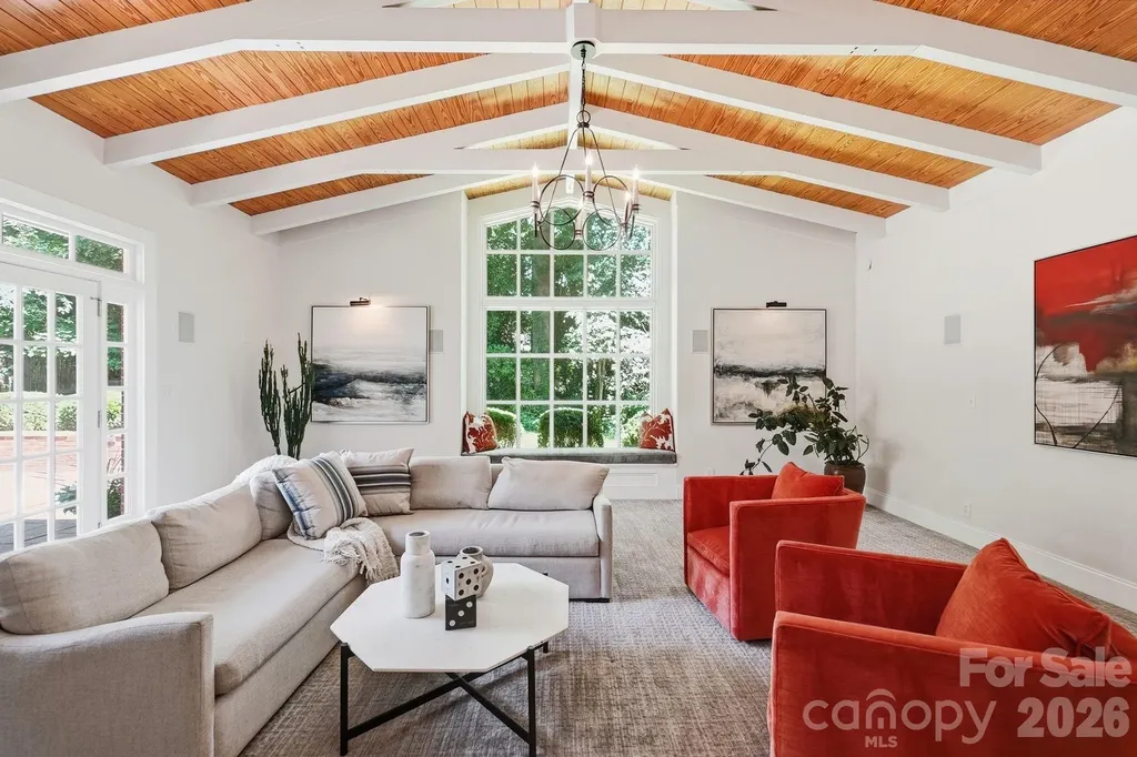 3635 Severn Avenue Charlotte NC 28210