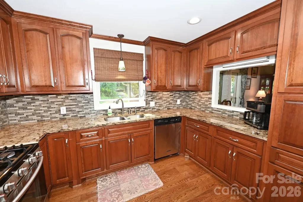 3021 Cedar Crest Drive Lenoir NC 28645