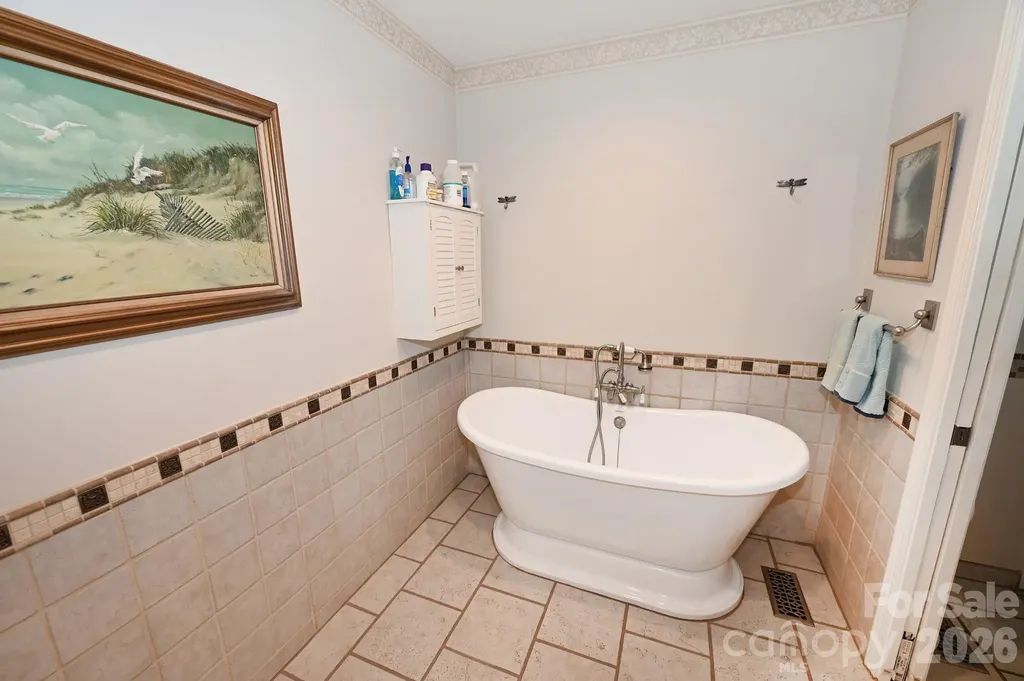 3021 Cedar Crest Drive Lenoir NC 28645