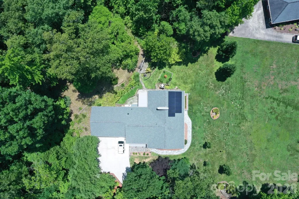 3021 Cedar Crest Drive Lenoir NC 28645