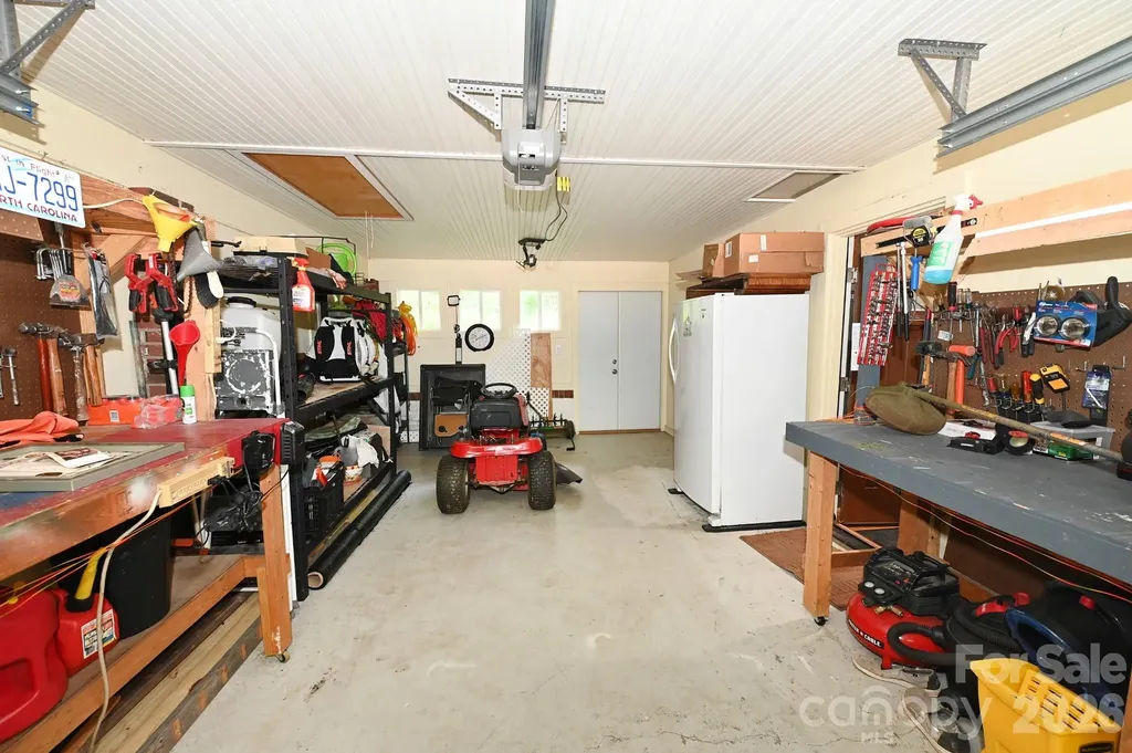 3021 Cedar Crest Drive Lenoir NC 28645