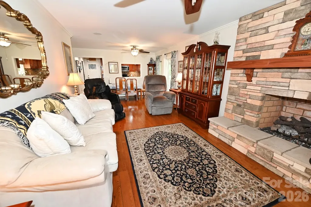 3021 Cedar Crest Drive Lenoir NC 28645