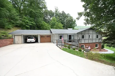 3021 Cedar Crest Drive Lenoir NC 28645