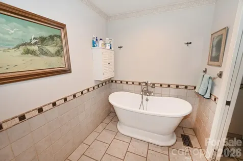 3021 Cedar Crest Drive Lenoir NC 28645