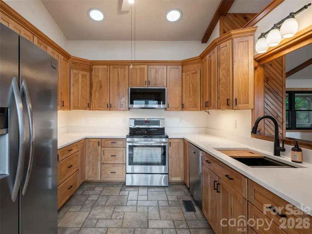 243 Pioneer Ridge Road Canton NC 28716