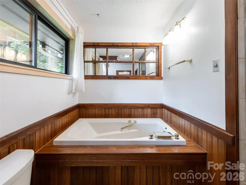 243 Pioneer Ridge Road Canton NC 28716
