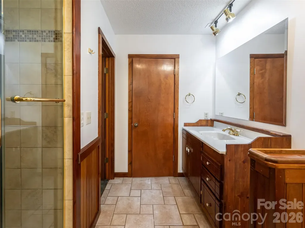 243 Pioneer Ridge Road Canton NC 28716