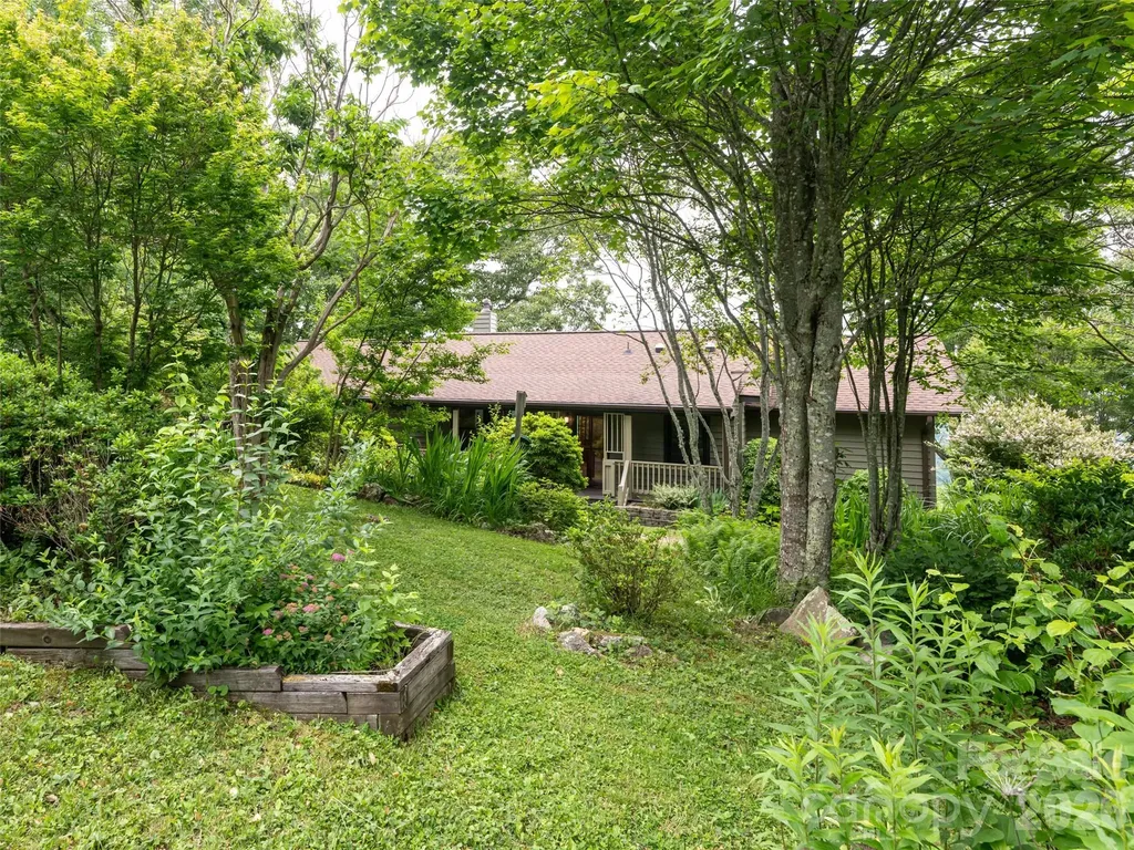 243 Pioneer Ridge Road Canton NC 28716