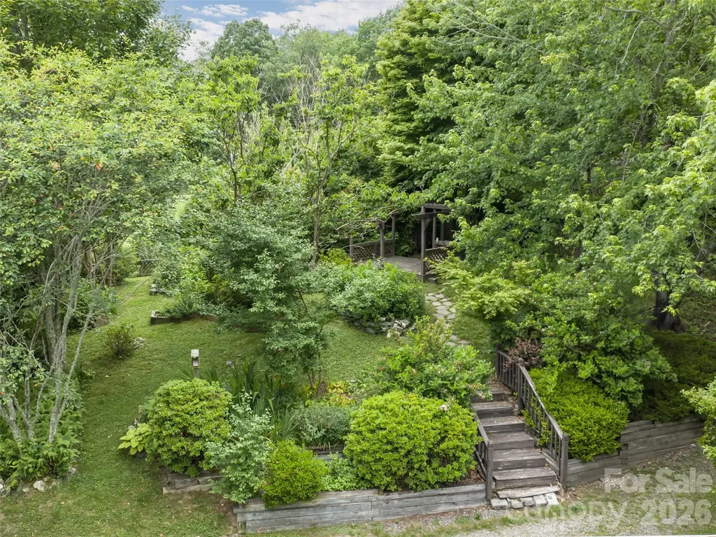 243 Pioneer Ridge Road Canton NC 28716