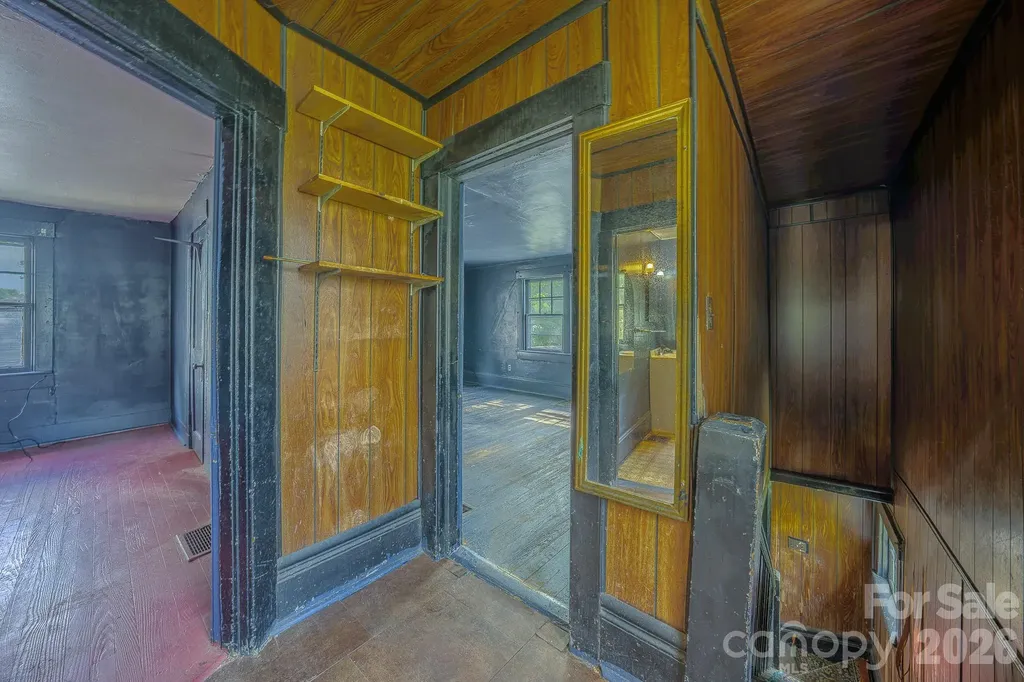 49 Madison Avenue Asheville NC 28801