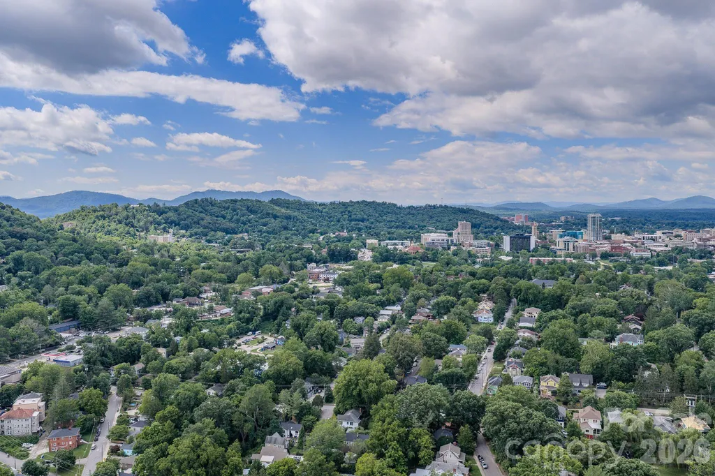 49 Madison Avenue Asheville NC 28801