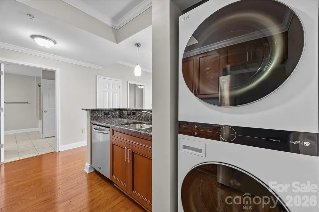 300 W 5th Street Charlotte NC 28202
