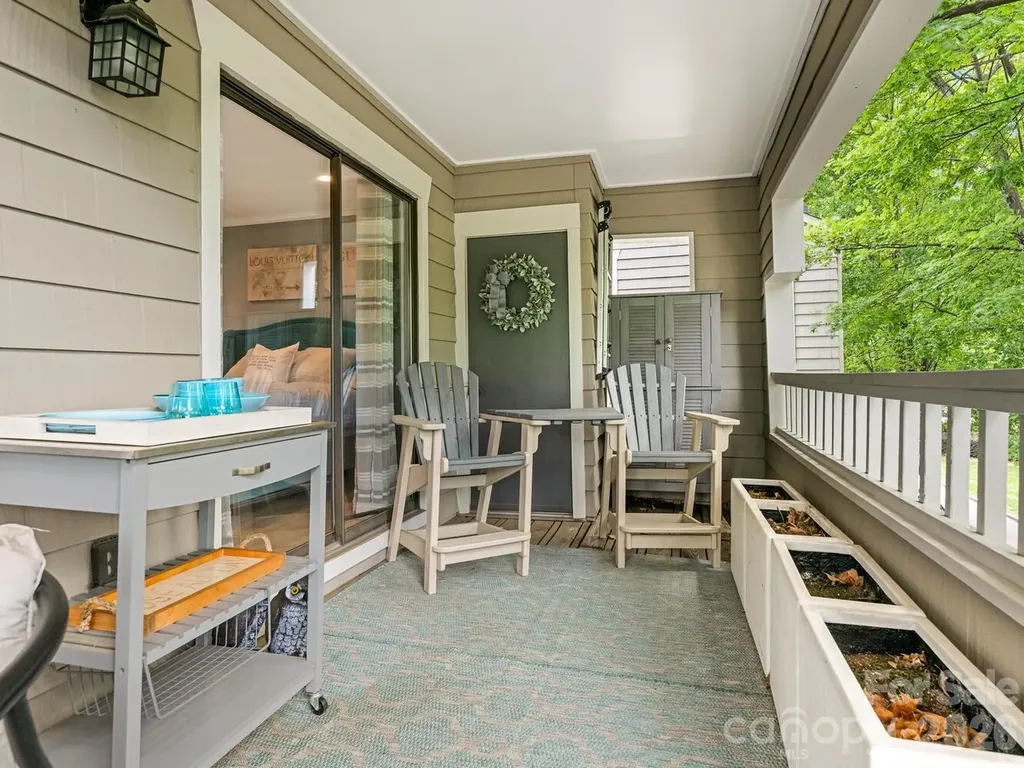212 W 10th Street Charlotte NC 28202