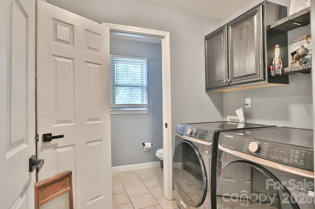 4220 Mae-len Drive Winston Salem NC 27107