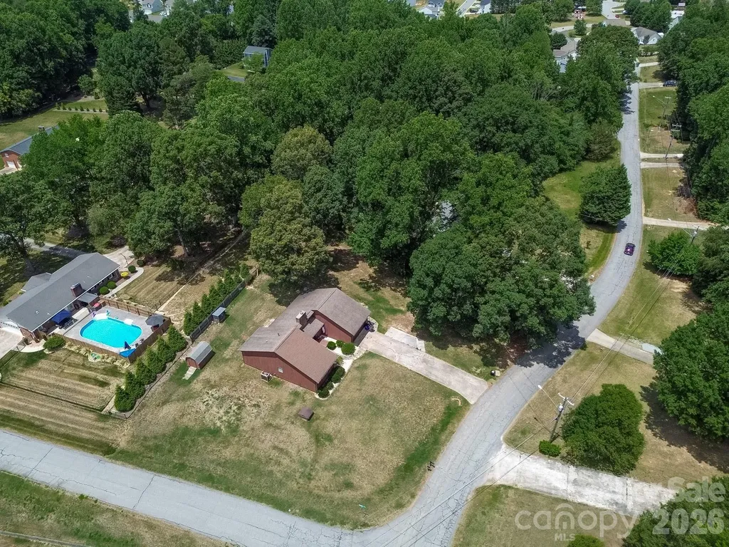 4220 Mae-len Drive Winston Salem NC 27107