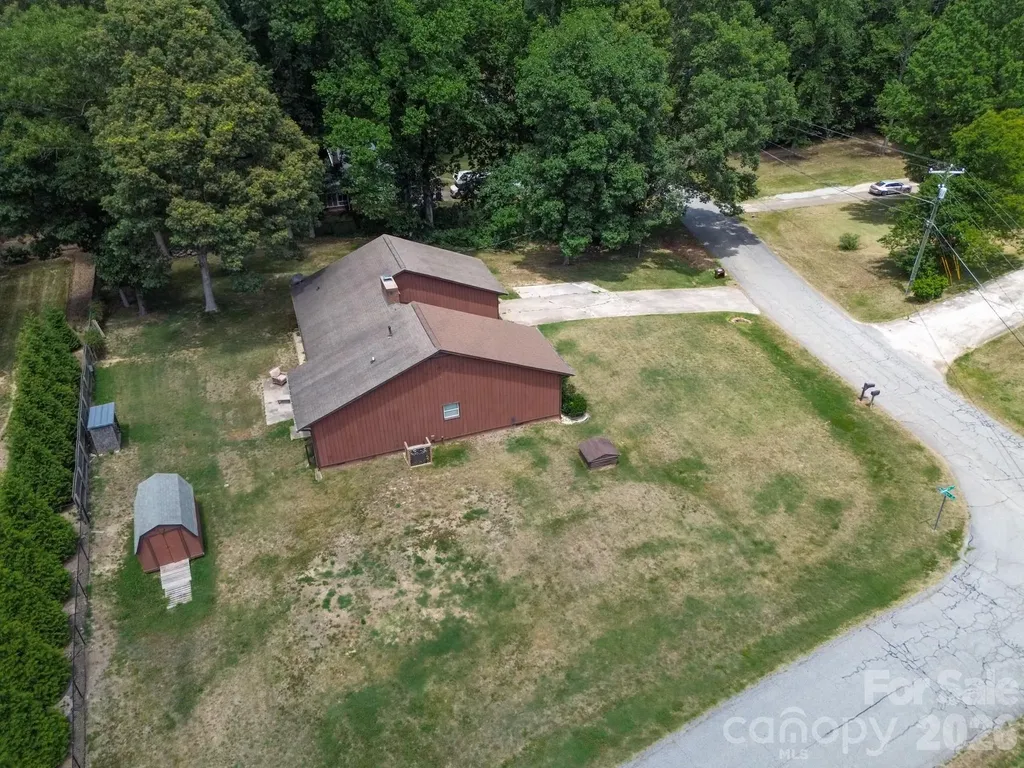 4220 Mae-len Drive Winston Salem NC 27107