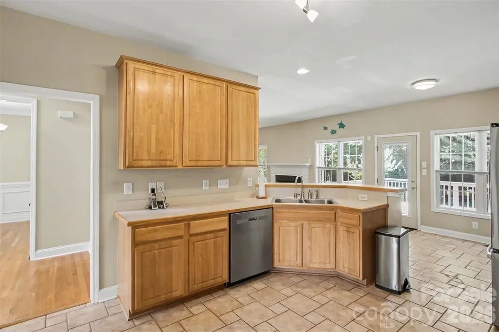 2762 Island Point Drive NW Concord NC 28027