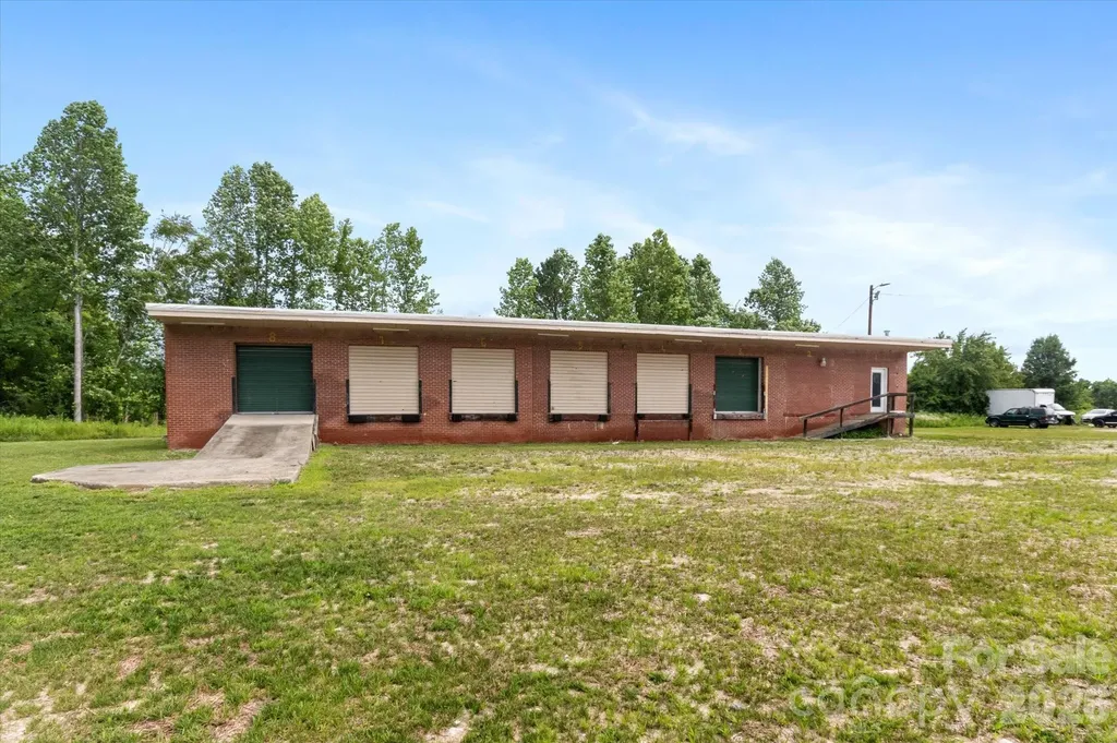 2324 Us 70 Highway Marion NC 28752