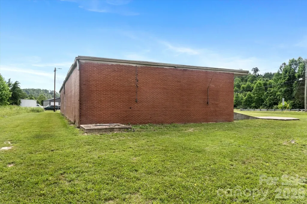 2324 Us 70 Highway Marion NC 28752