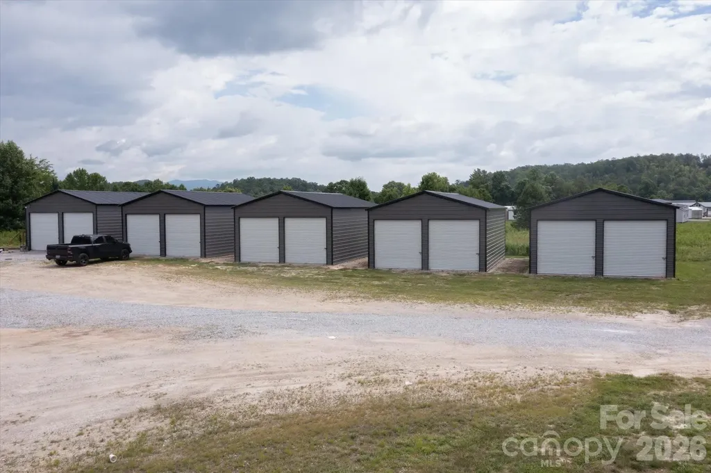 2324 Us 70 Highway Marion NC 28752