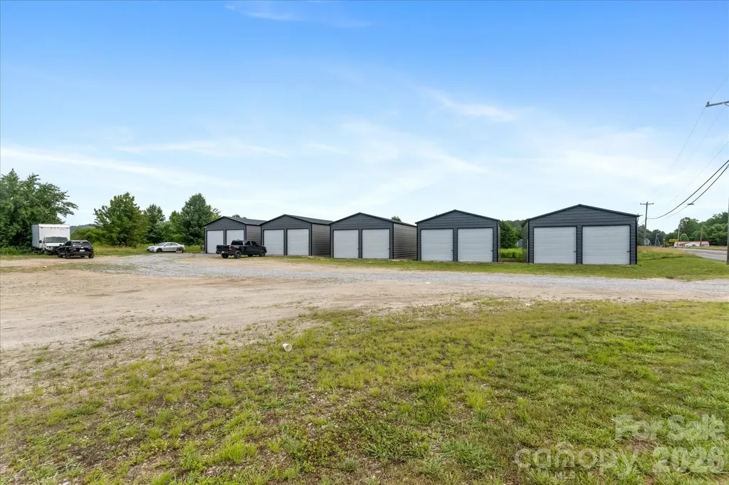 2324 Us 70 Highway Marion NC 28752