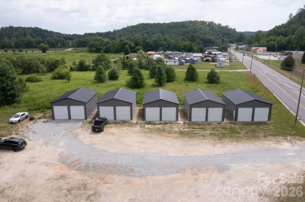 2324 Us 70 Highway Marion NC 28752