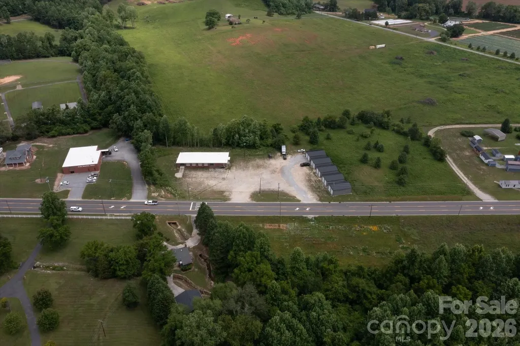 2324 Us 70 Highway Marion NC 28752