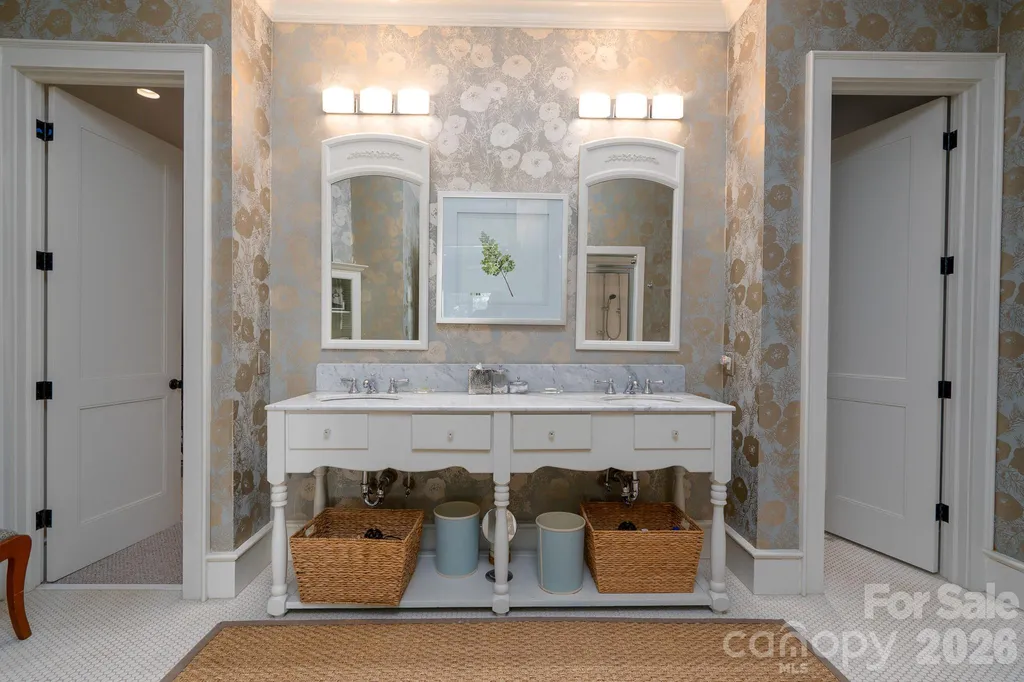 2375 Southpoint Lane New London NC 28127