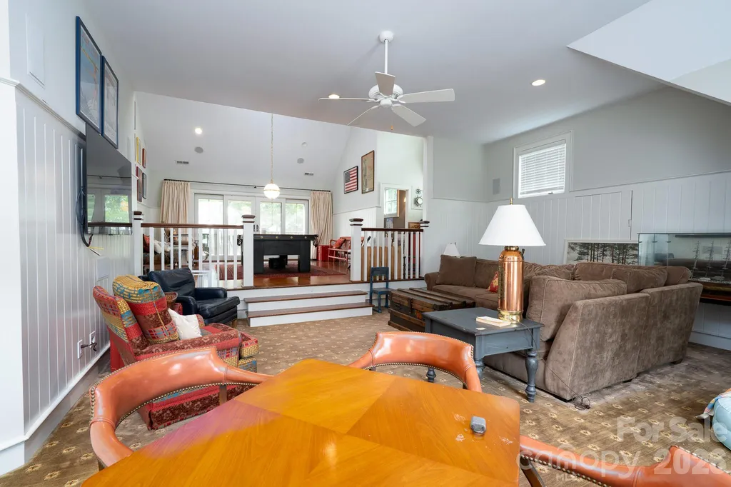 2375 Southpoint Lane New London NC 28127