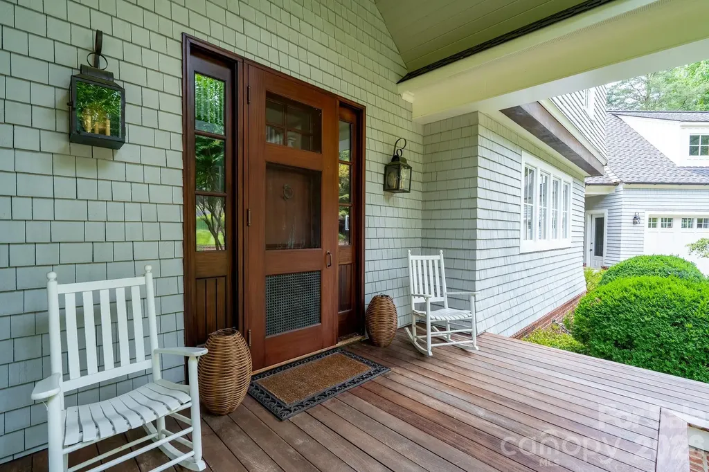 2375 Southpoint Lane New London NC 28127