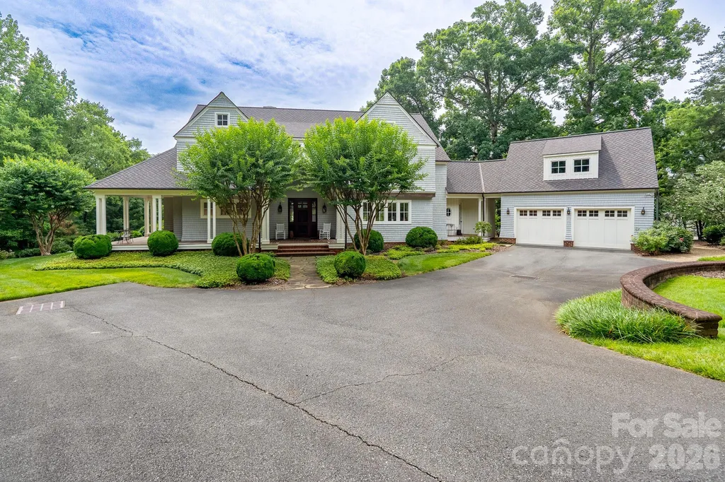 2375 Southpoint Lane New London NC 28127