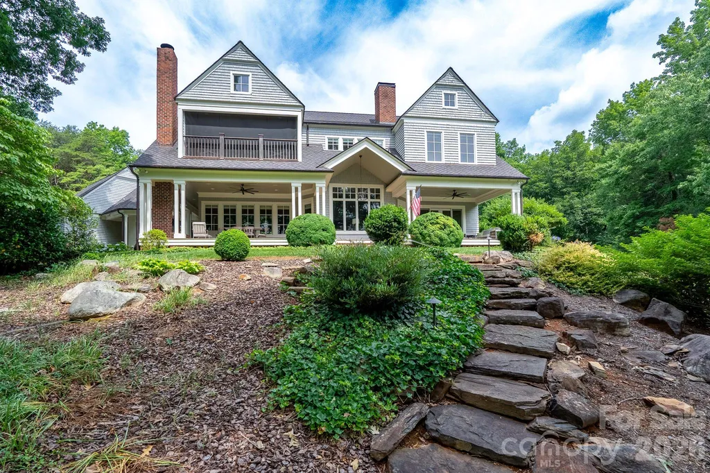 2375 Southpoint Lane New London NC 28127
