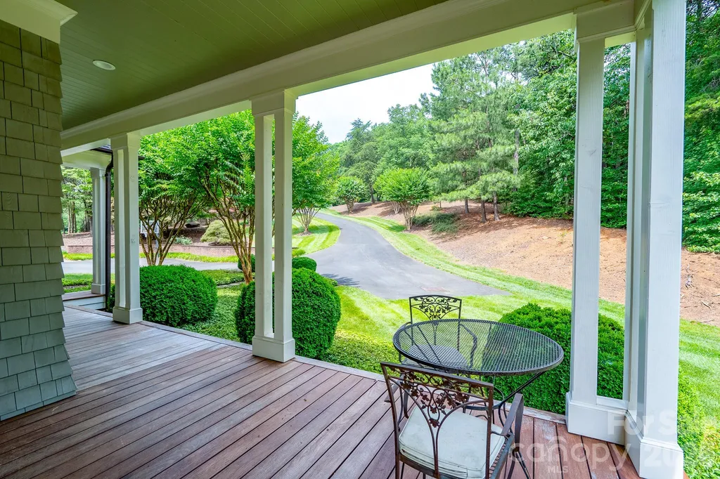 2375 Southpoint Lane New London NC 28127