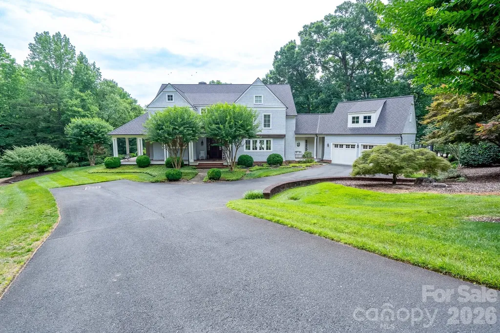 2375 Southpoint Lane New London NC 28127