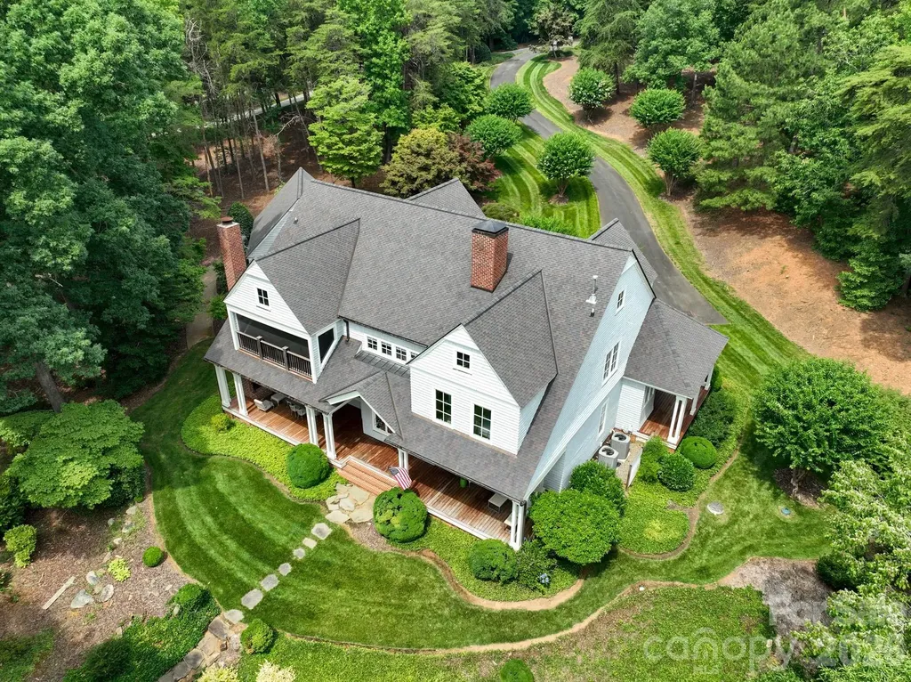 2375 Southpoint Lane New London NC 28127