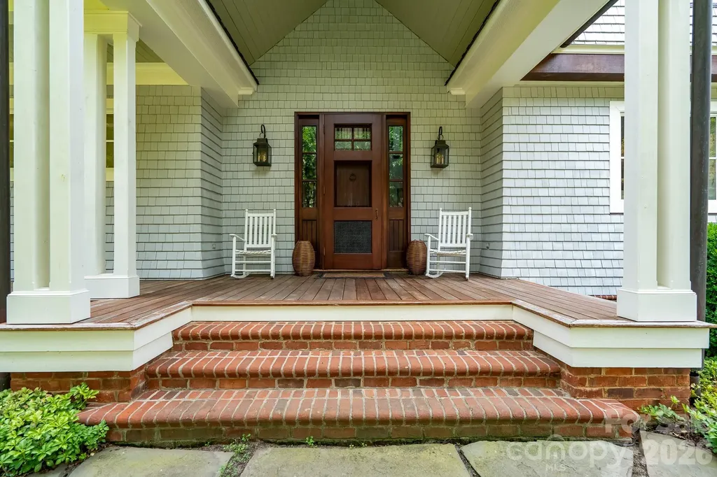 2375 Southpoint Lane New London NC 28127