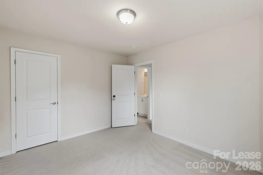 1502 Sharon Road W Charlotte NC 28210