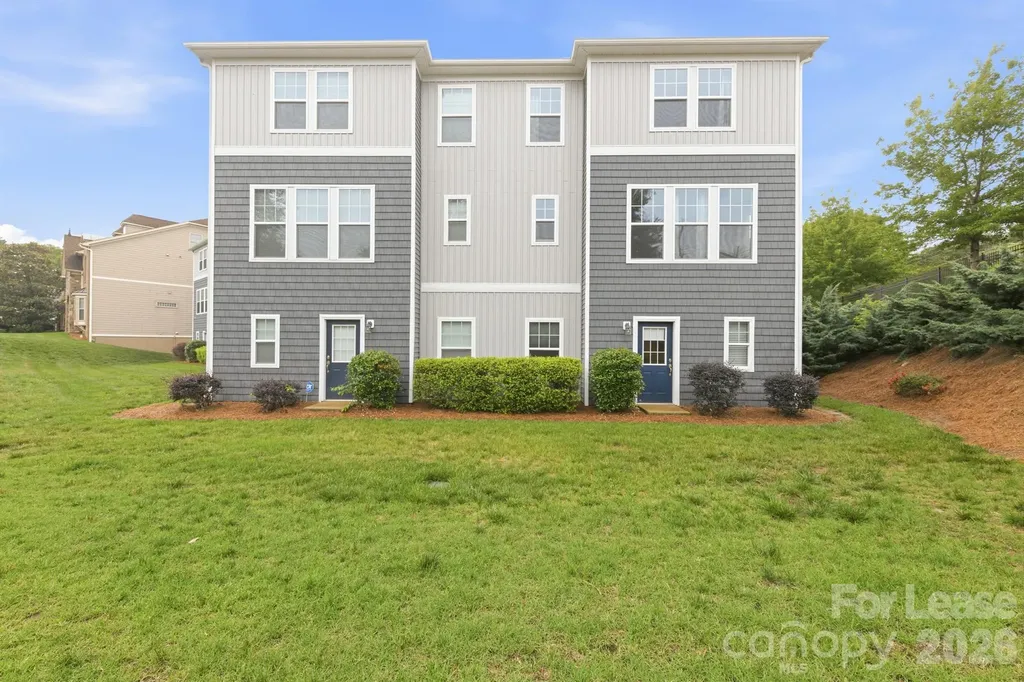 1502 Sharon Road W Charlotte NC 28210
