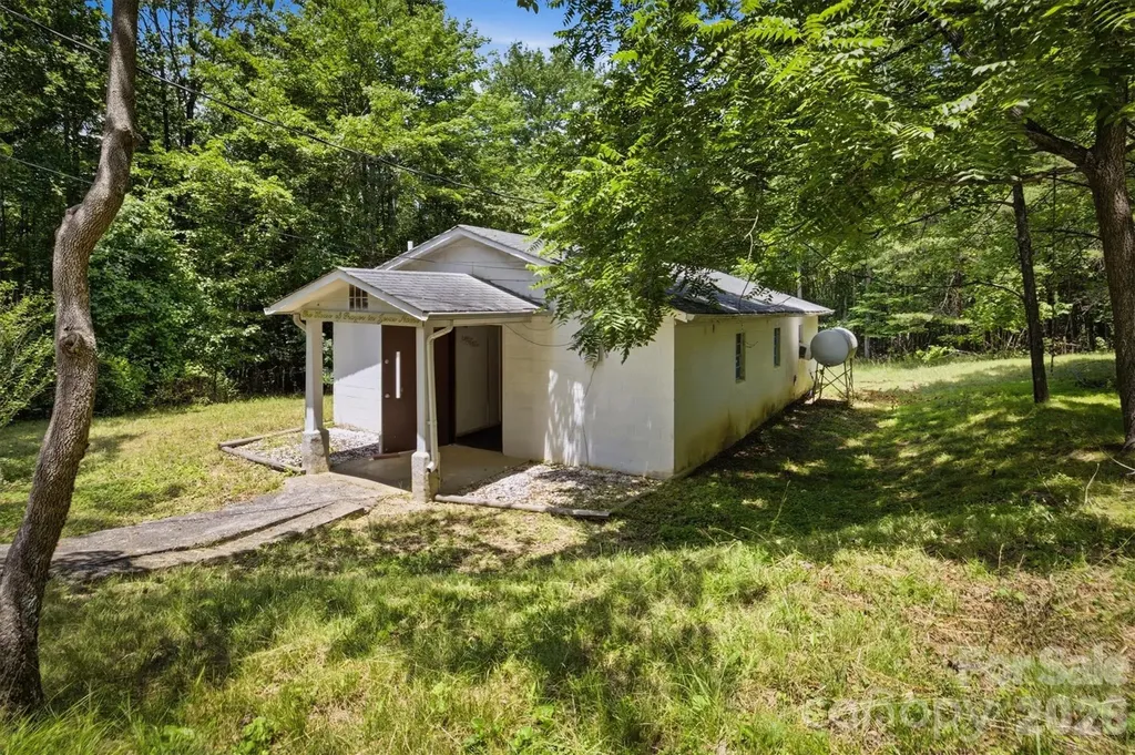 3153 Faith Temple Church Road Morganton NC 28655