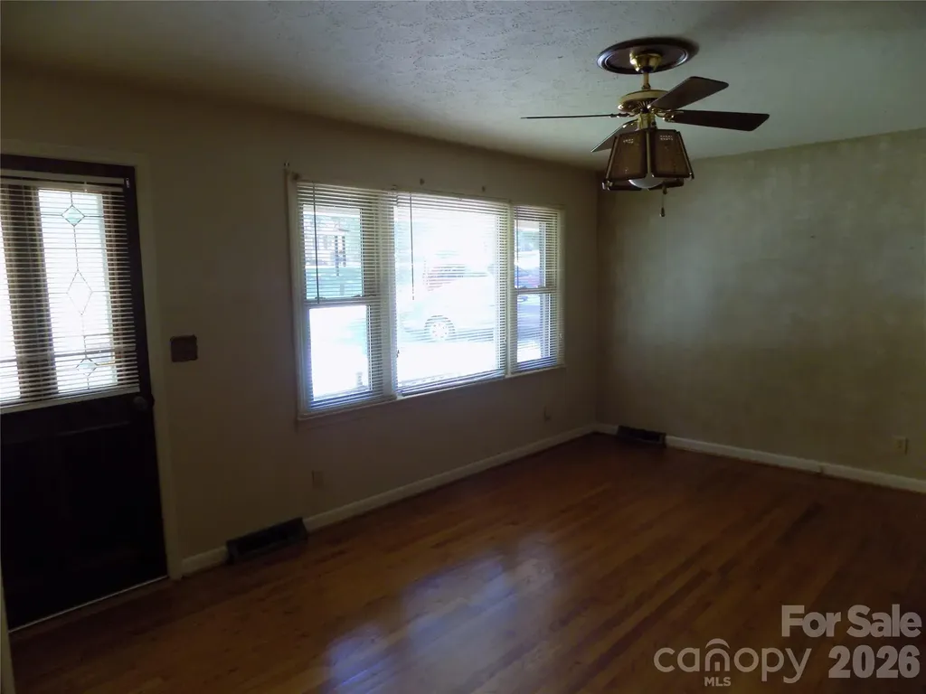 704 Craig Street Cherryville NC 28021