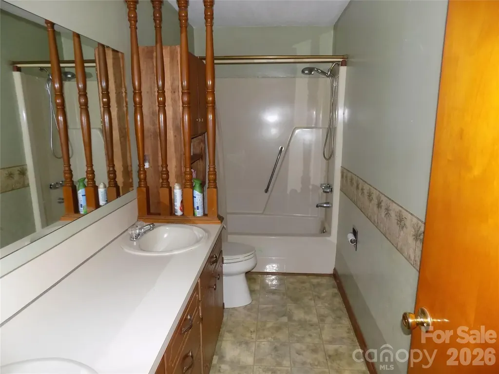 704 Craig Street Cherryville NC 28021
