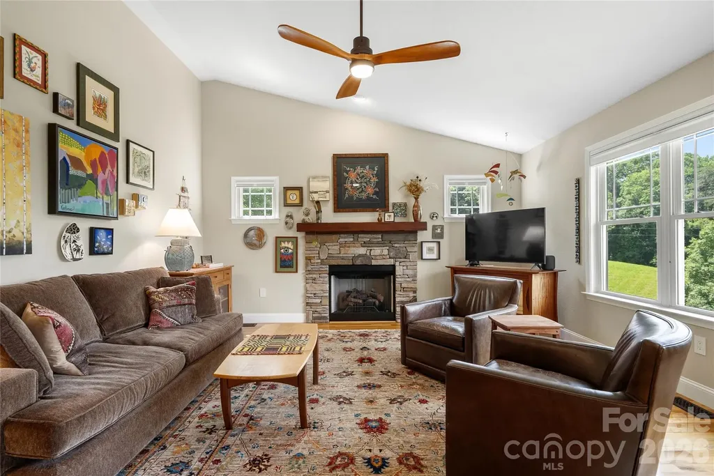 34 Justice Drive Leicester NC 28748