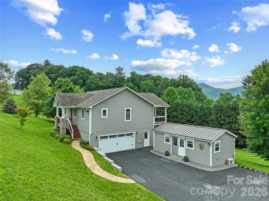 34 Justice Drive Leicester NC 28748