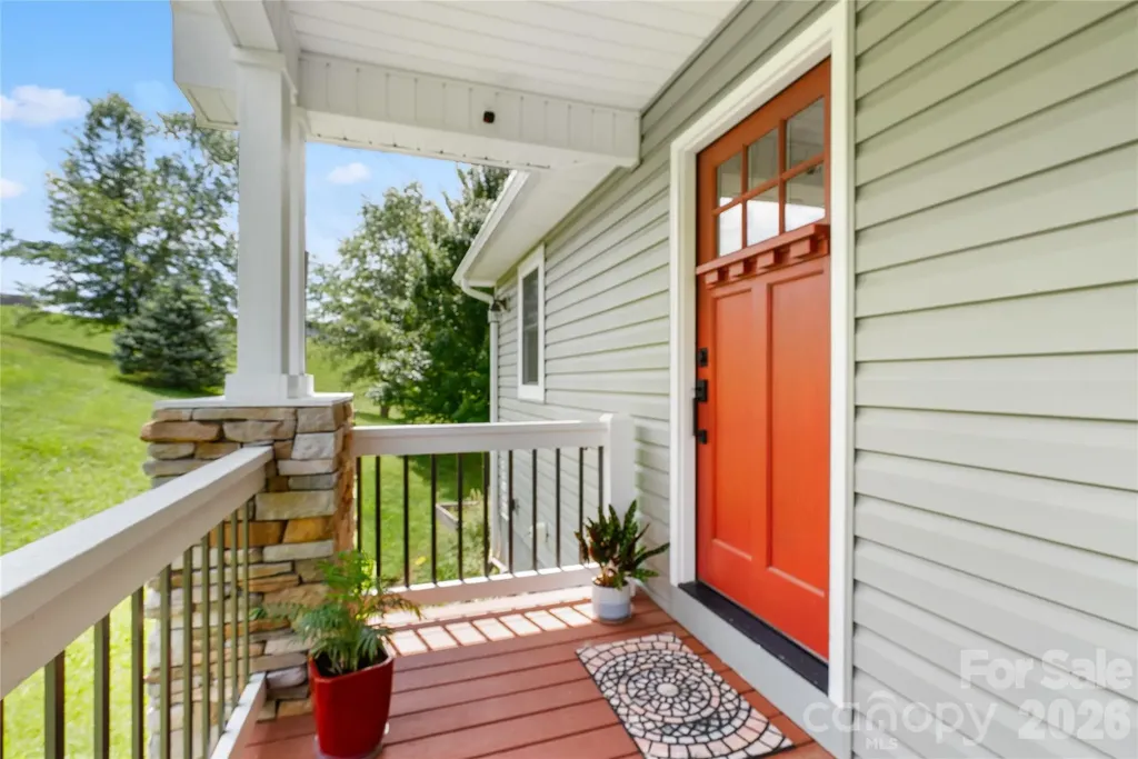 34 Justice Drive Leicester NC 28748