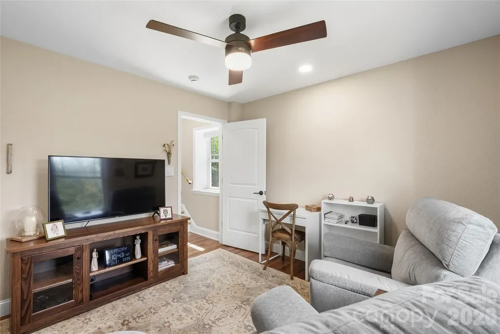 34 Justice Drive Leicester NC 28748
