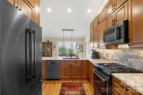 34 Justice Drive Leicester NC 28748