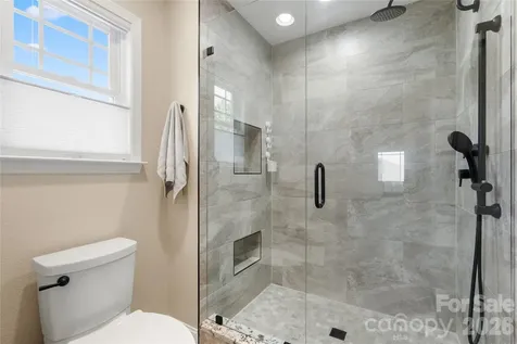 34 Justice Drive Leicester NC 28748